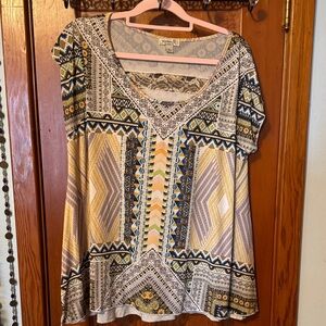Geometric Patterned Women's Top by One World Size L